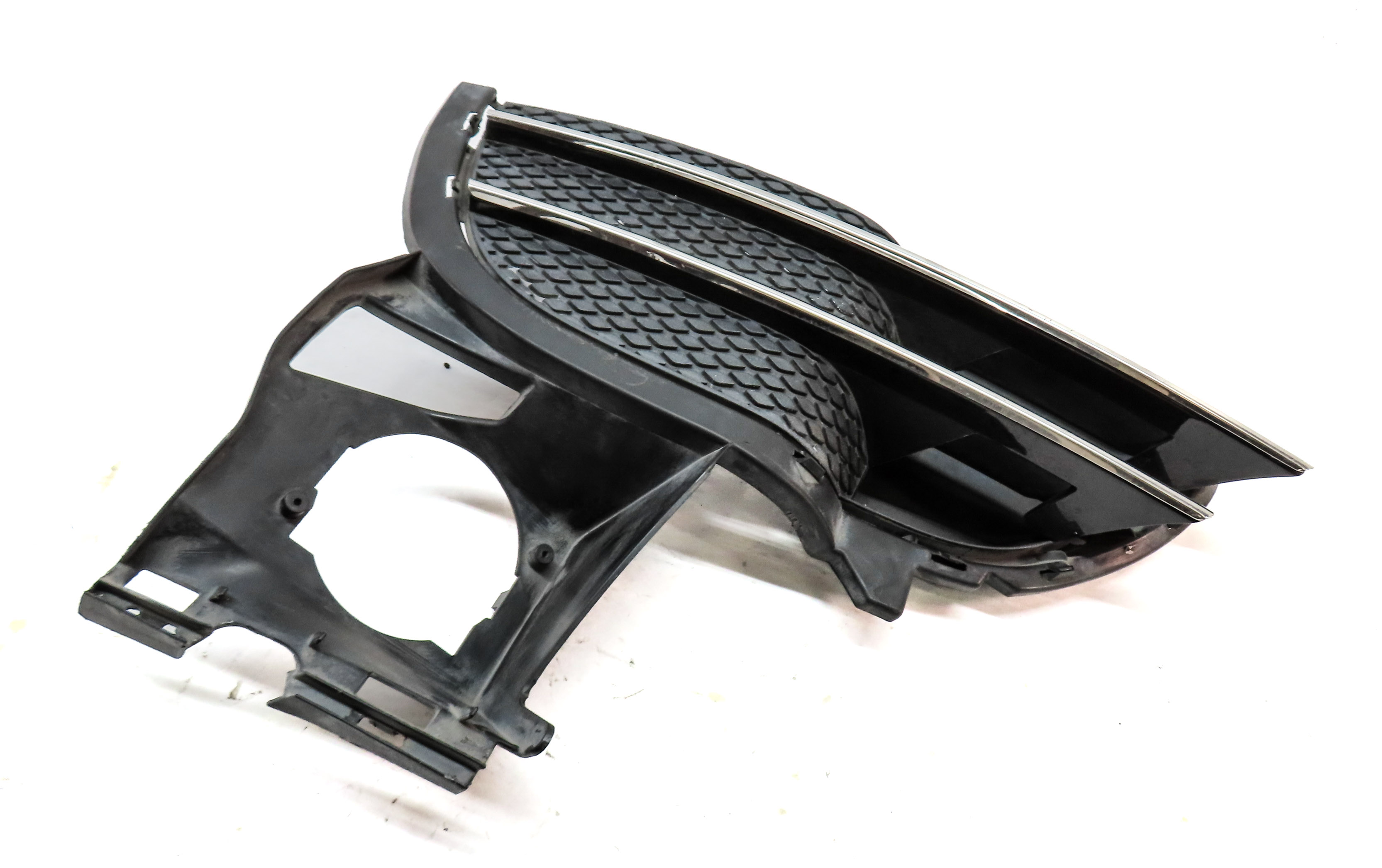 2011-2014 PORSCHE CAYENNE S (958) RIGHT FRONT PASSENGER LOWER BUMPER GRILLE TRIM — exact item pictured